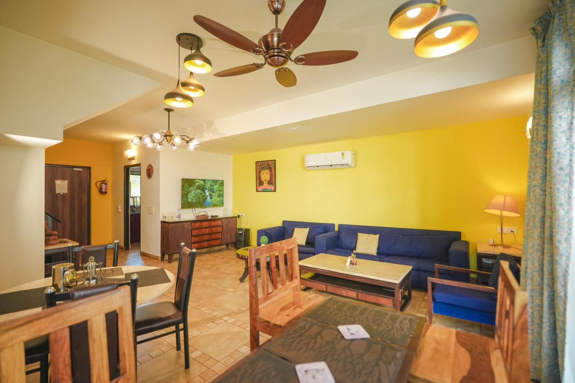 Villa M - Jia 3- 3Bhk In Candolim, Pool Facing, Near Beach, Breakfast Included Buitenkant foto