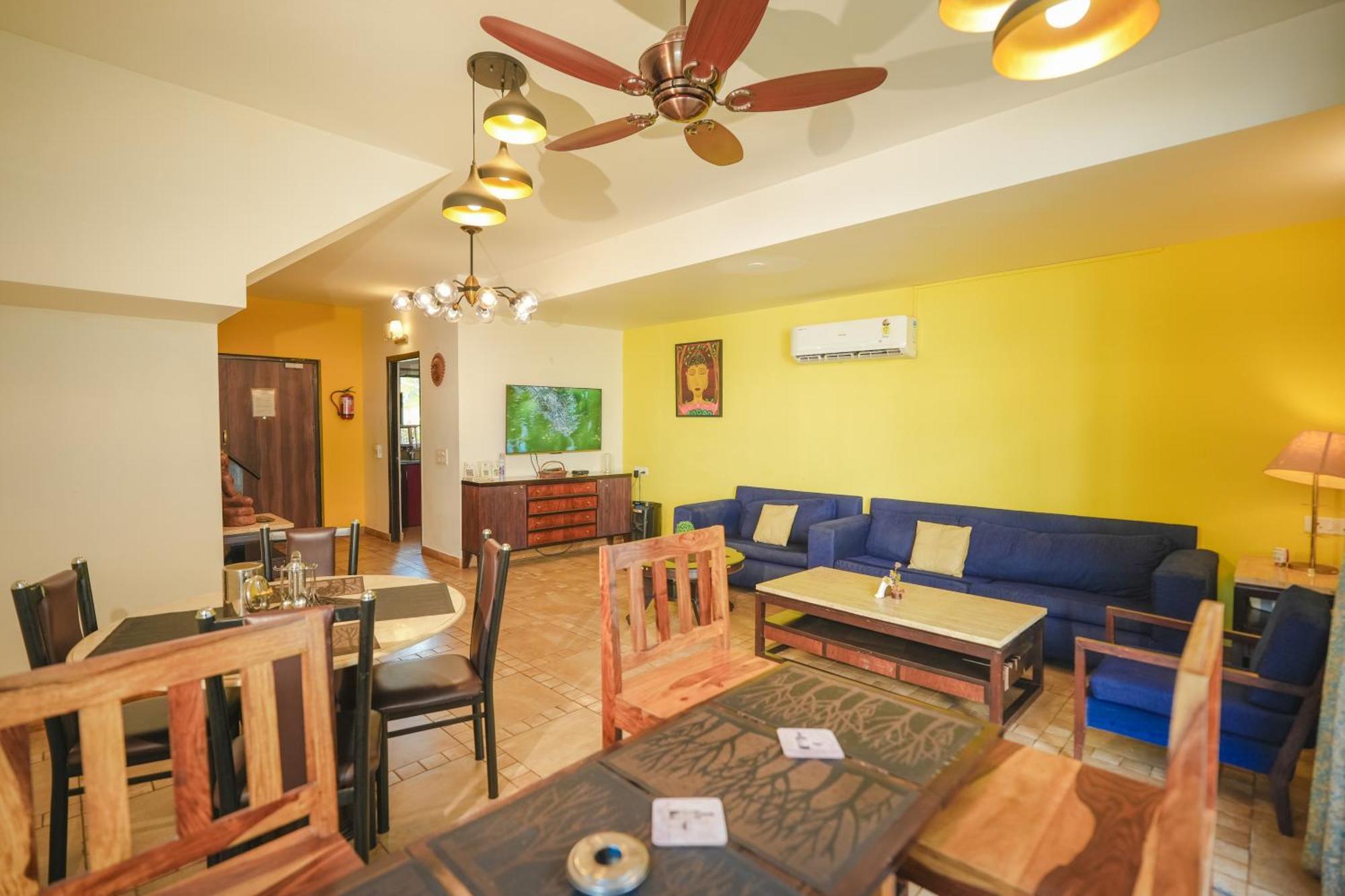 Villa M - Jia 3- 3Bhk In Candolim, Pool Facing, Near Beach, Breakfast Included Buitenkant foto